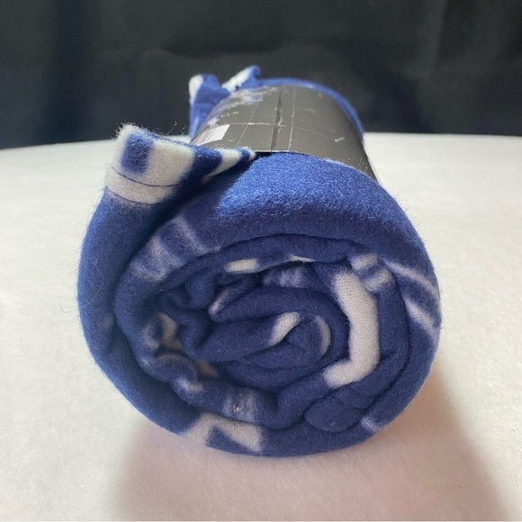 Dallas Cowboys NFL Super Soft Plush Bed Blanket 40" X 50" New - Picture 6 of 7